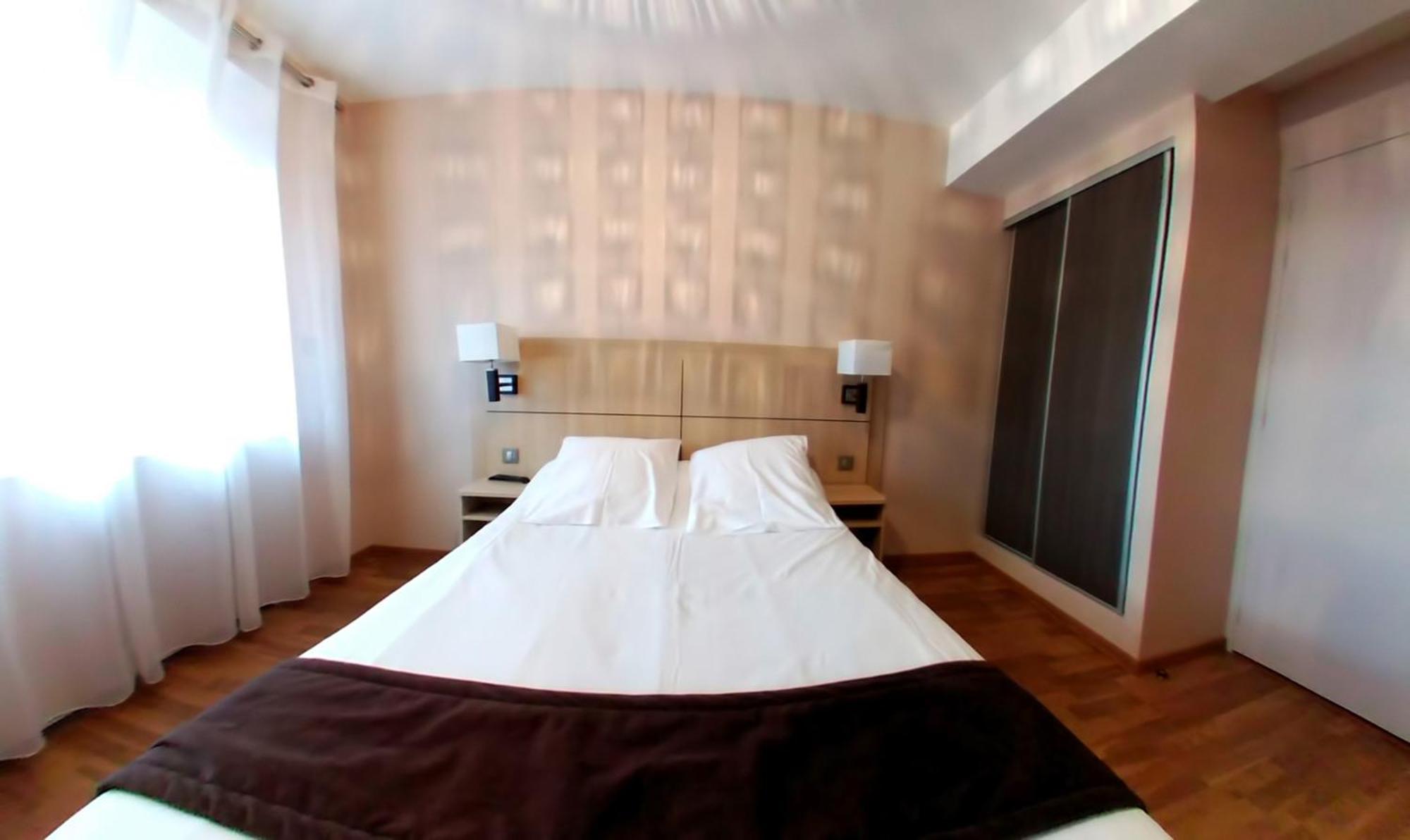 Hotel Au Bon Coin Cloyes-sur-le-Loir Eksteriør billede