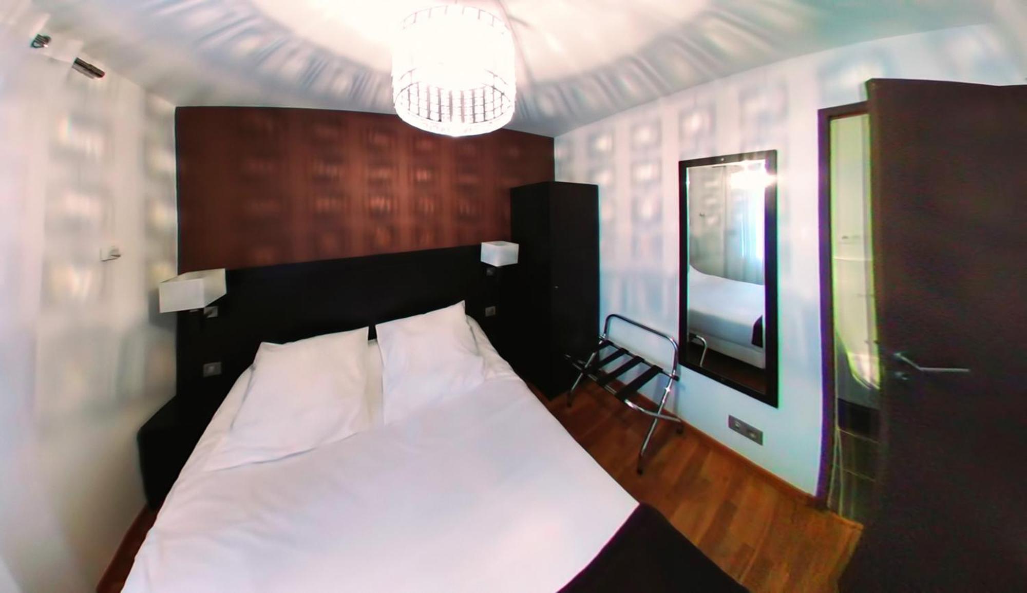 Hotel Au Bon Coin Cloyes-sur-le-Loir Eksteriør billede